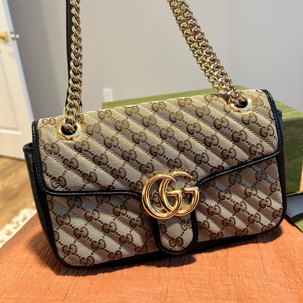 GUCCI Monogram Matelasse Diagonal Mini GG Marmont Shoulder Bag Beige Black